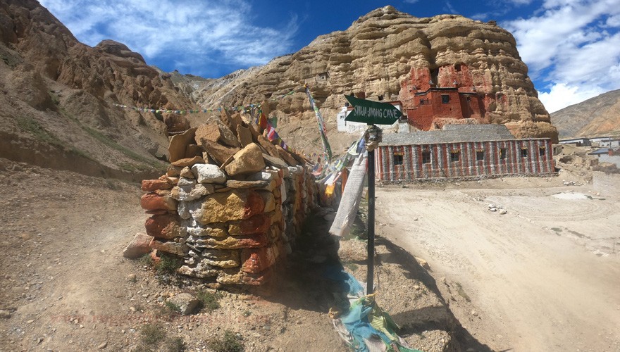 tiji festival trek in upper mustang